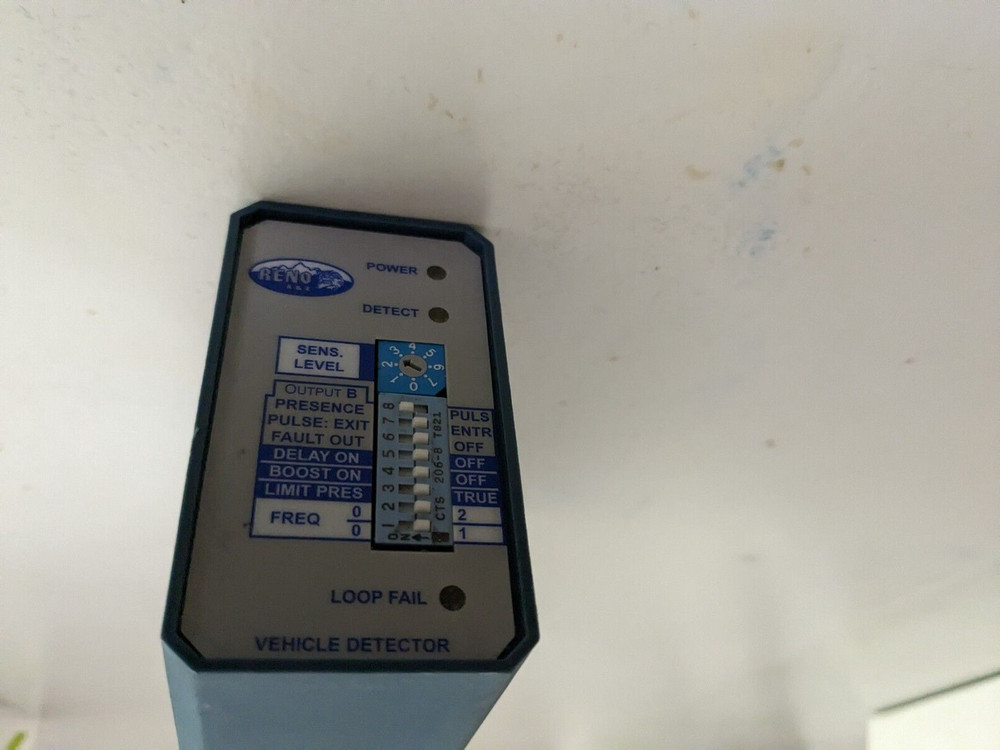 Reno A&E BX-3 Vehicle Detector, Fail Safe Vehicle Loop Detector, USED