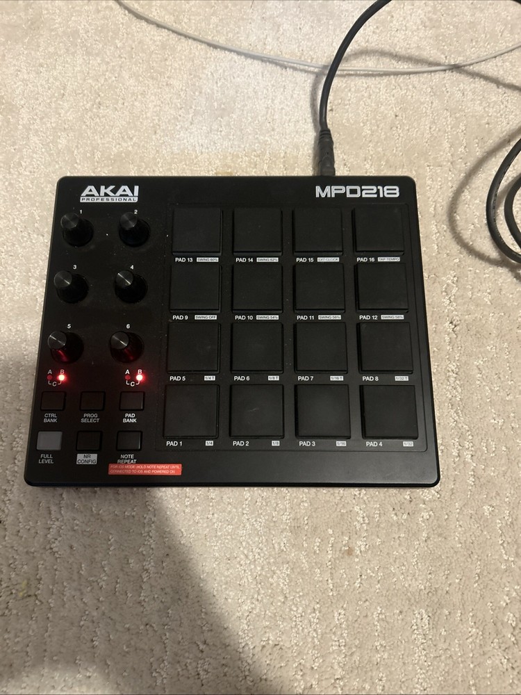 Akai Professional MPD218 MIDI Pad Controller and USB Cable
