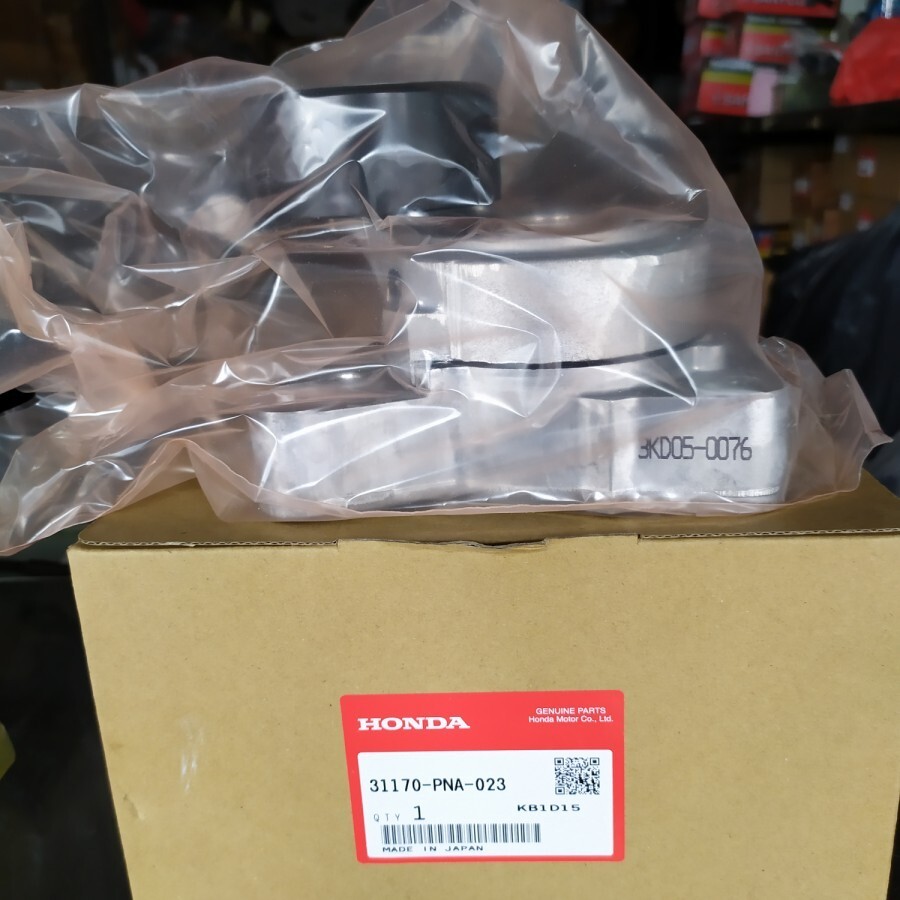 Genuine Drive Belt Tensioner Assy For 2006-2011 Honda Civic Si 31170-PNA-023 OEM