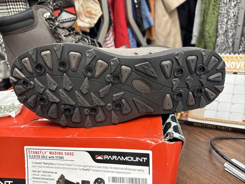 Paramount StoneFly Cleated Sole Snow Boots with studs size 10