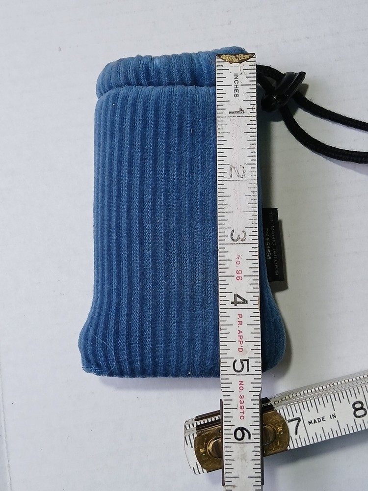 KRIKOR Padded Pouch