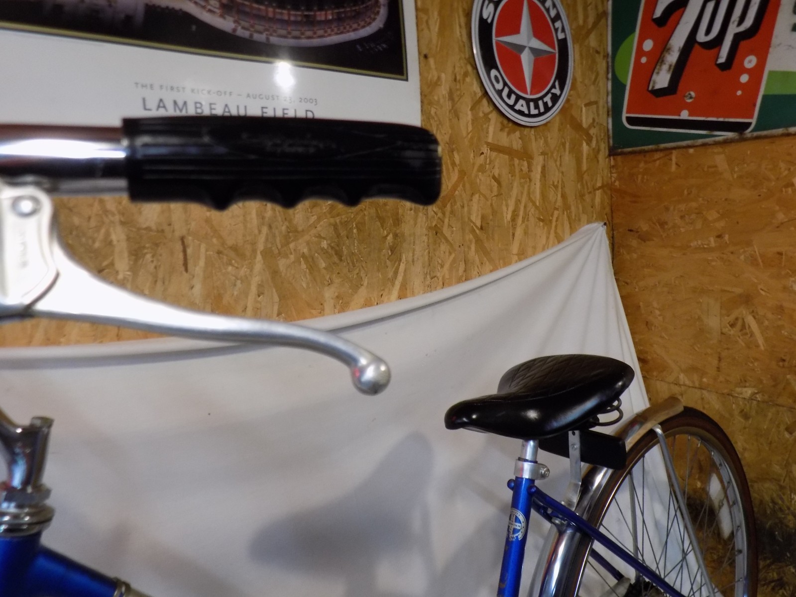 1980 SCHWINN COLLEGIATE LADIES 3-SPEED ROAD CRUISER BIKE BREEZE HOLLYWOOD RACER