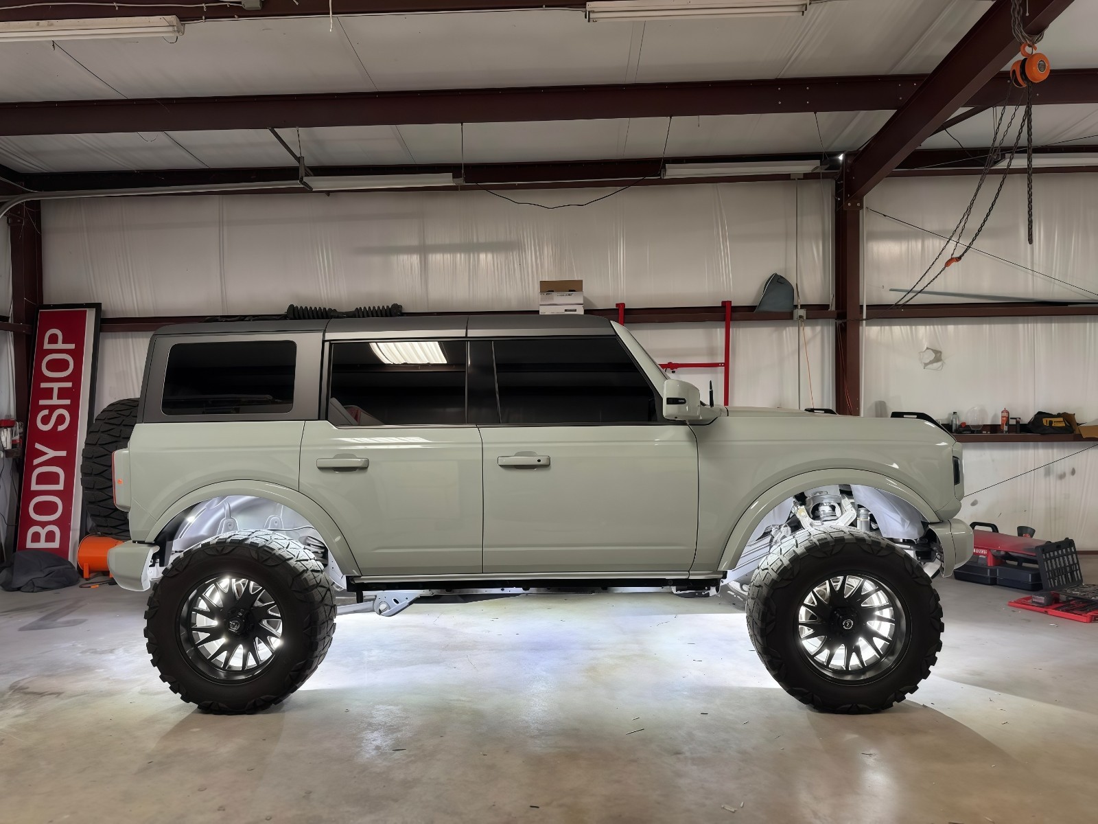 NEW Set 4x 17.5" PURE WHITE QUAD ROW Strobes Truck Car LED Wheel Rim Ring Lights