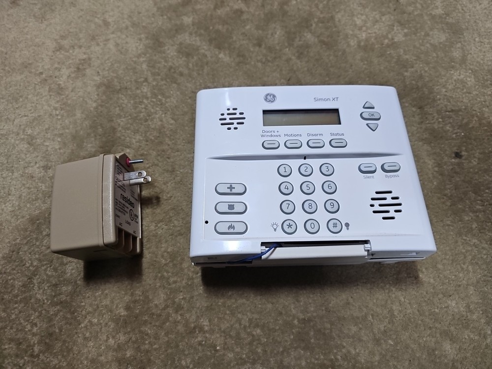 GE Simon XT Version 2 Panel And Transformer Only