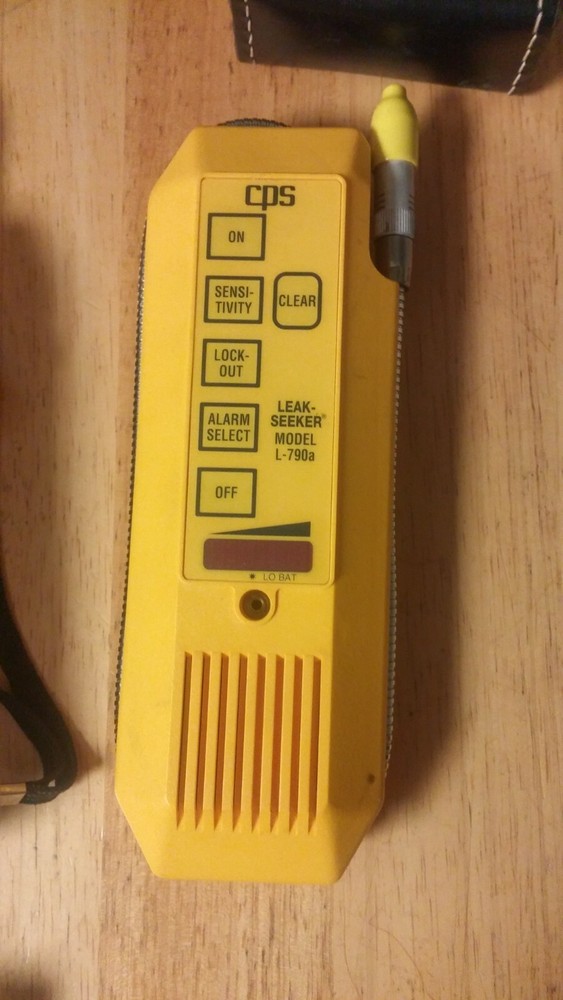 ELECTRONIC TESTING INSTRUMENTS TOTAL OF 5 PLEASE SEE PIC'S