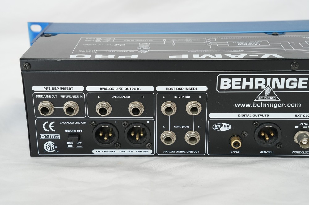 BEHRINGER V-AMP PRO Guitar Amp Simulator/Multi-Effects , Excellent Condition
