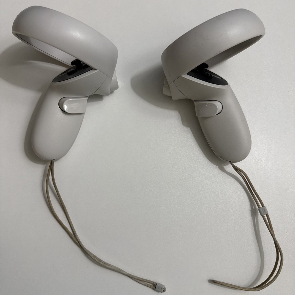 Meta Oculus Quest 2 Left & Right Controllers JD96CX White For Parts Untested