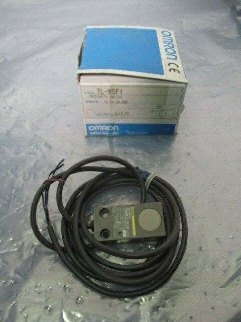 Omron T2-W5F1 Proximity Switch, Sensor, 451706