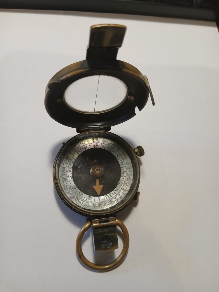 WW1 BRITISH ARMY PRISMATIC COMPASS DATED 1917