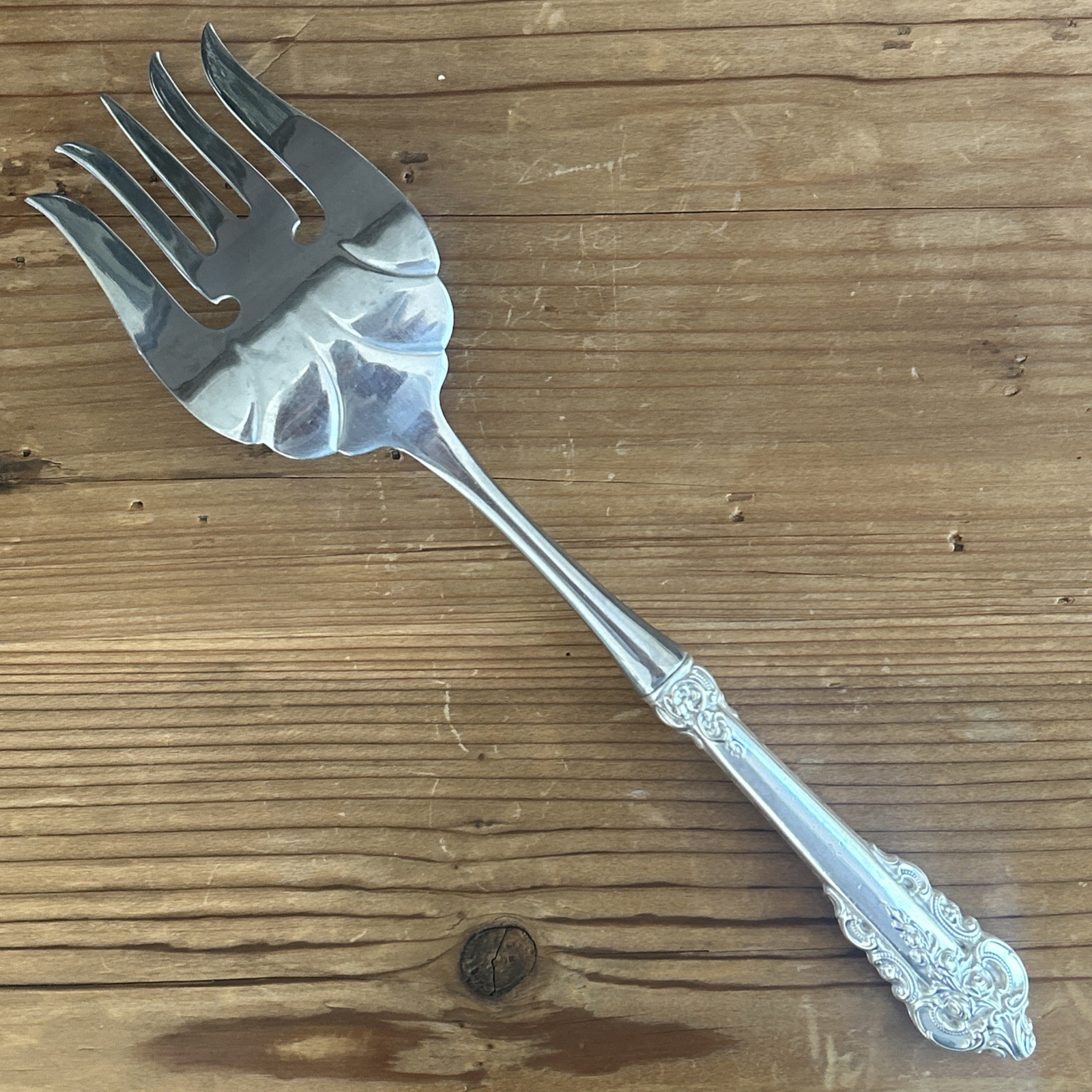 GRANDE BAROQUE Wallace Sterling Silver Large Serving Fork