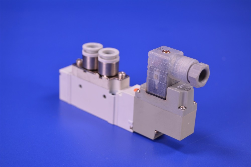 SMC Pneumatic Solenoid Valve SY51205DZ-C8