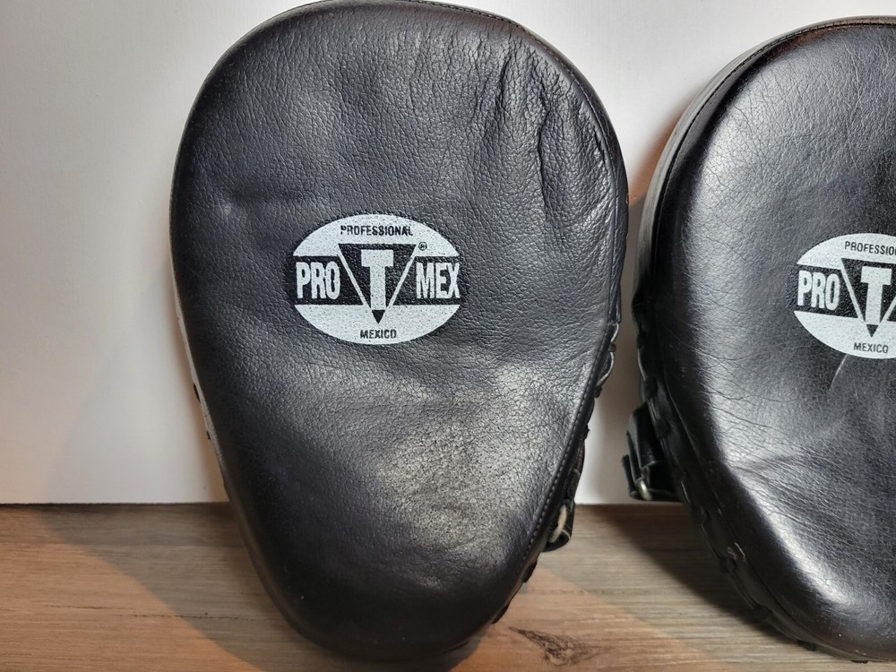 Title Boxing Pro Mex Fight Strike Pads 15oz Training
