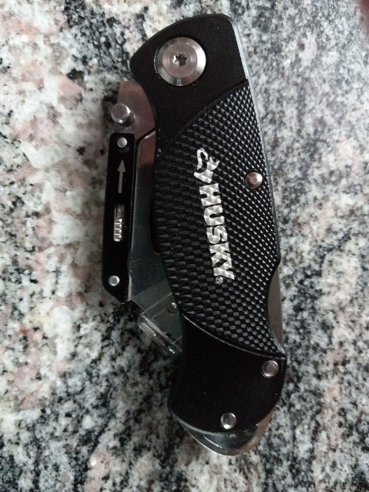 Husky Utility Knife