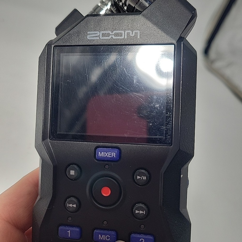 Zoom H4essential 4-Track 32-Bit Float Portable Audio Recorder