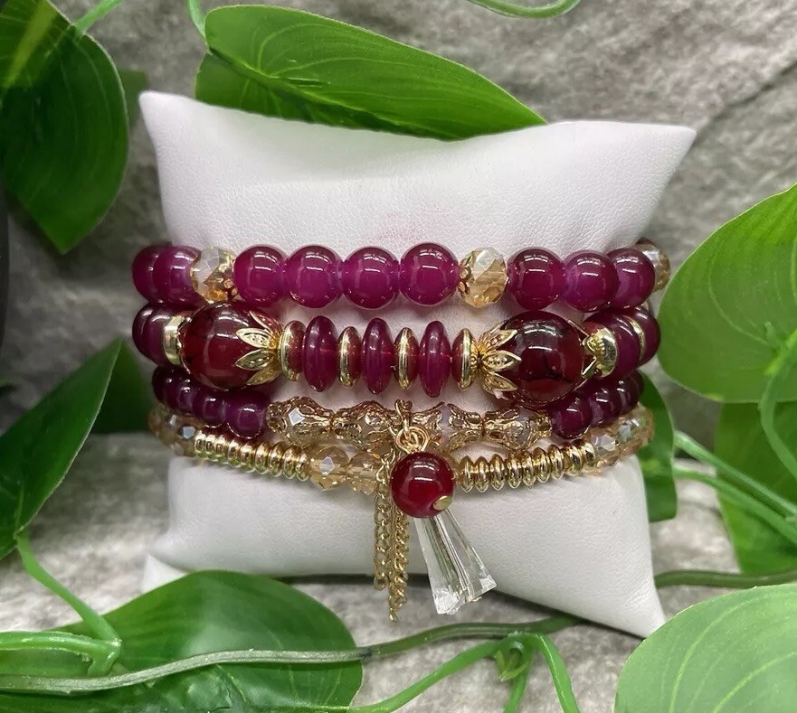 4 PC Handmade Boho Beaded Stackable 7” Plus Stretch Bracelet Set B2536