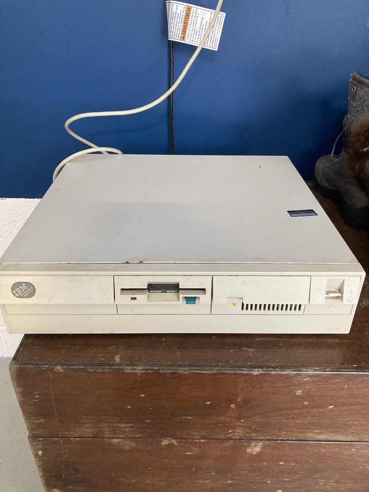 Vintage IBM PS/2 55 SX Computer Powers On