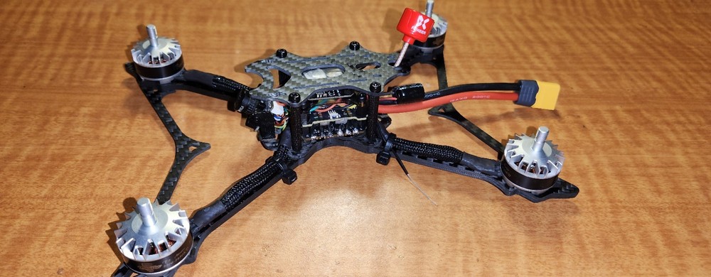 Custom Built 220mm FPV racing Drone Quadcopter