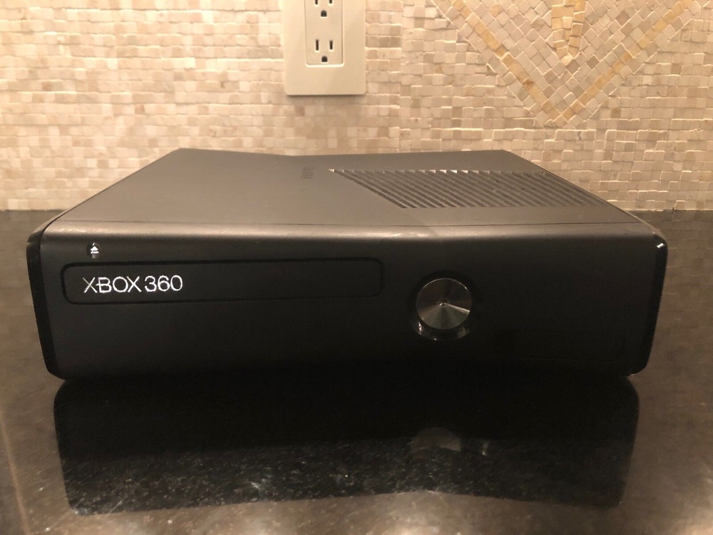 Mint Microsoft Model 1439 XBox 360 Black Console 250GB Power Cable