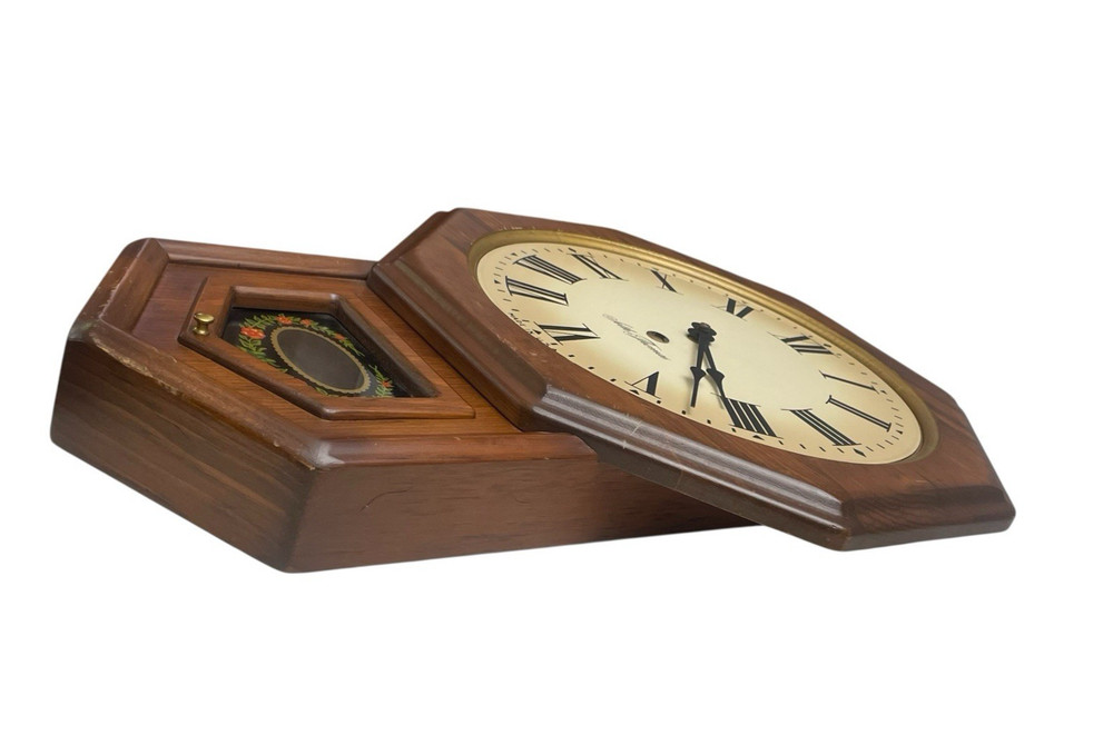 Seth Thomas Golden Rule Pendulum Wood Wall Clock E477-005 - Untested No key