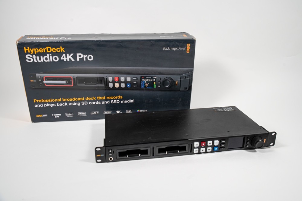 Blackmagic Design HyperDeck Studio Pro 4K UHD & 2 Samsung 870 EVO SSD's