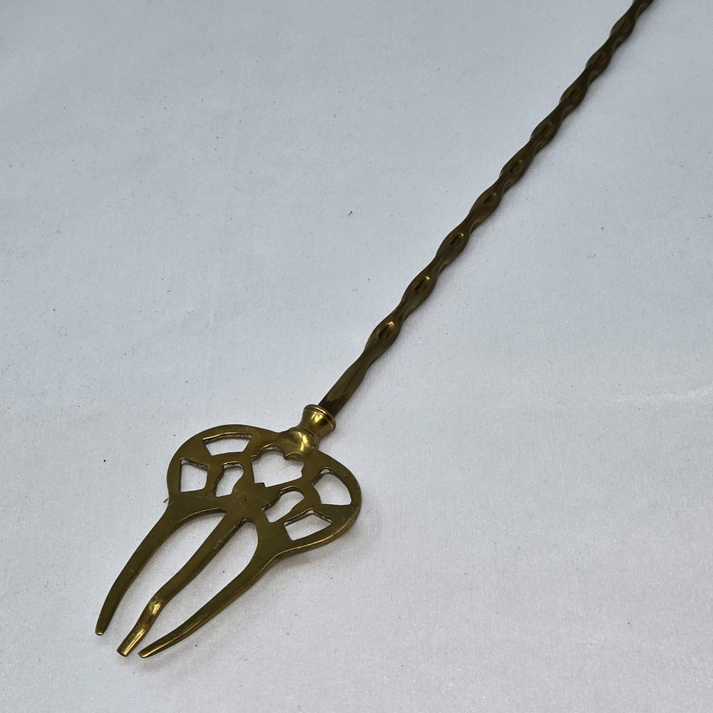 VINTAGE BRASS LINCOLN IMP SITTING DEVIL DEMON TOASTING FORK FIREPLACE TOOL