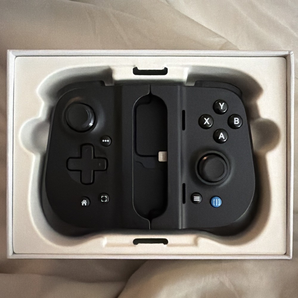 Gamevice Flex Gv216 Attachable Controller for Apple iPhone Lightning - Black