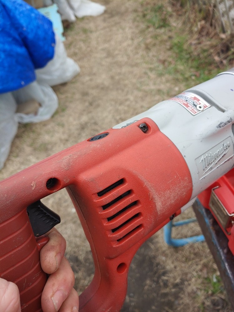 MILWAUKEE 3107, 1/2" Right-Angle Drill Kit. Serviced.