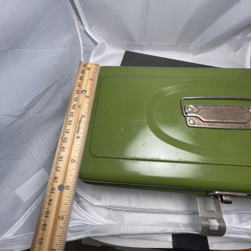 Vintage Sentry #184 Tool Box , Green