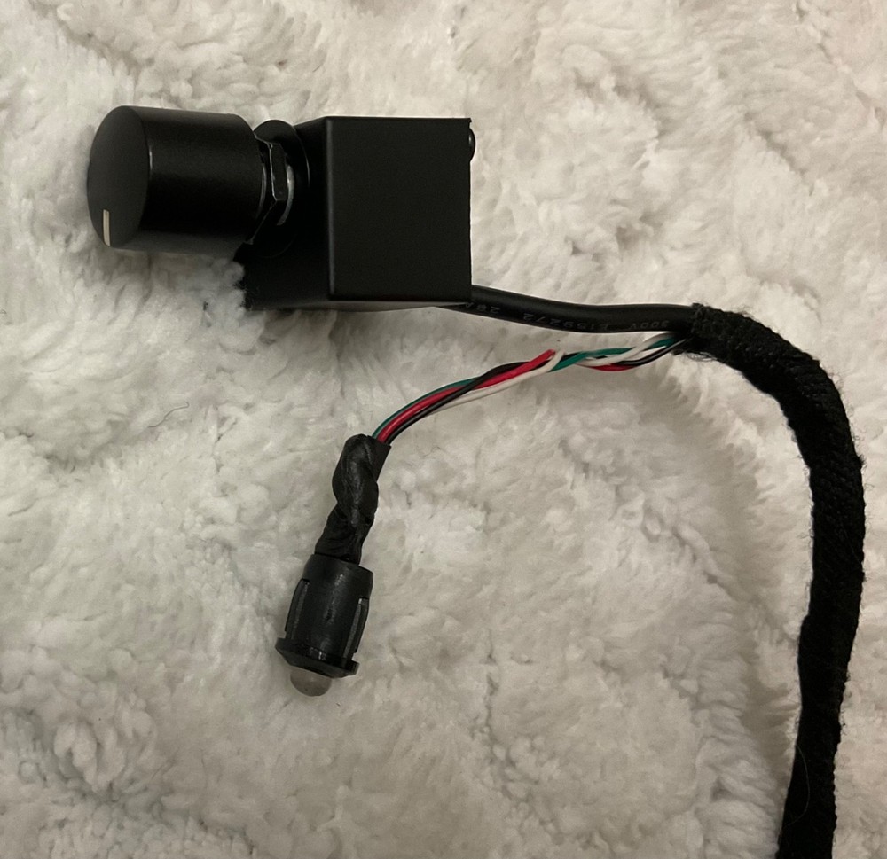 JL Audio DRC-100 Digital remote controller for a JL Audio FiX™ 82 processor