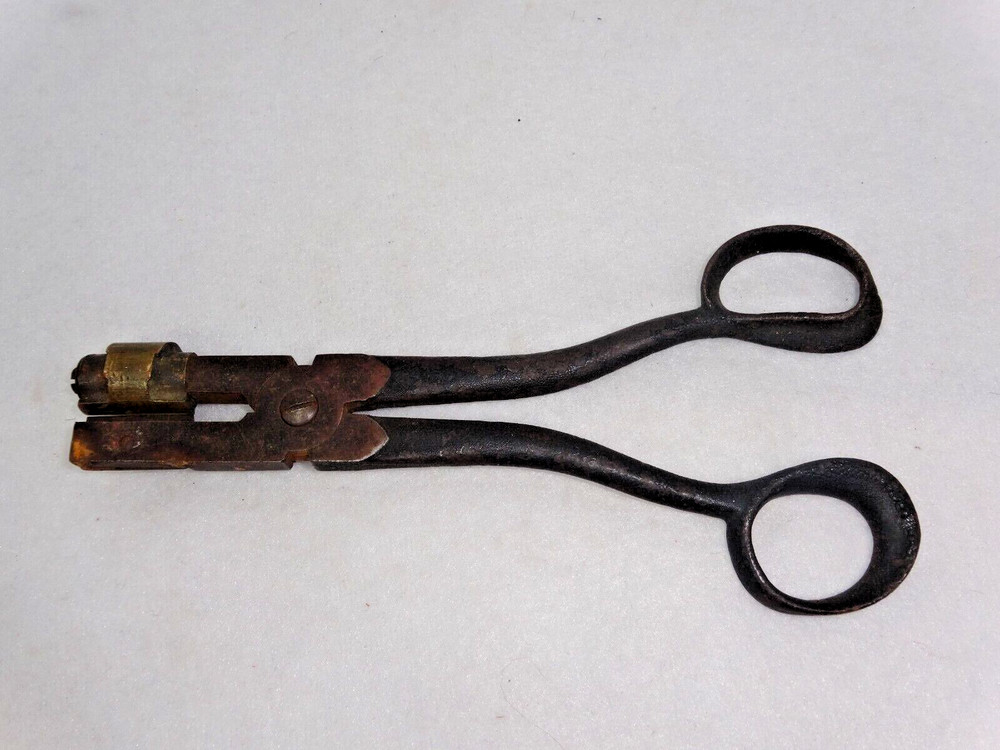Vintage Leather Button Hole Cutter
