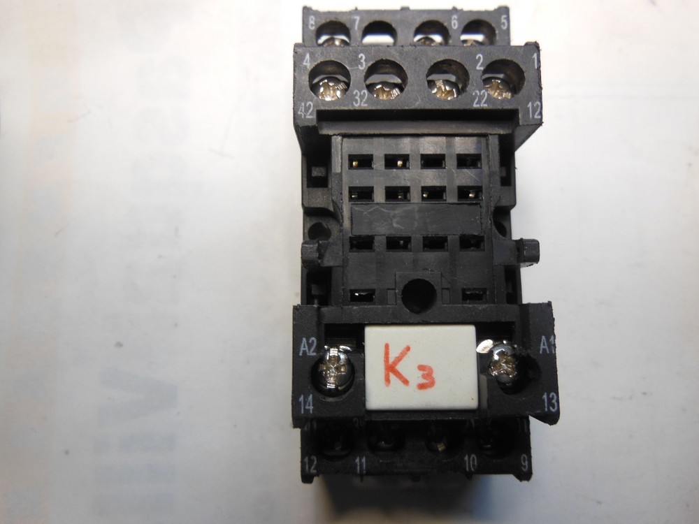 OMRON PYF-14A-N TYPE RELAY CLOGS PLUS VARIOUS BRANDS