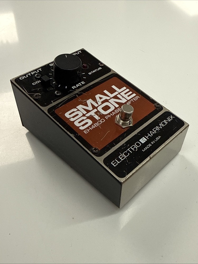 Electro-Harmonix Small Stone EH4800 Phase Shifter!