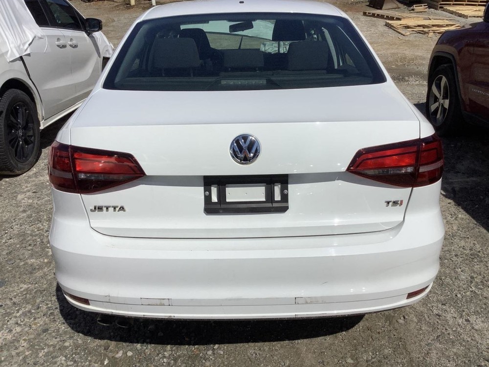 JETTA 2016 Glove Box 4558082