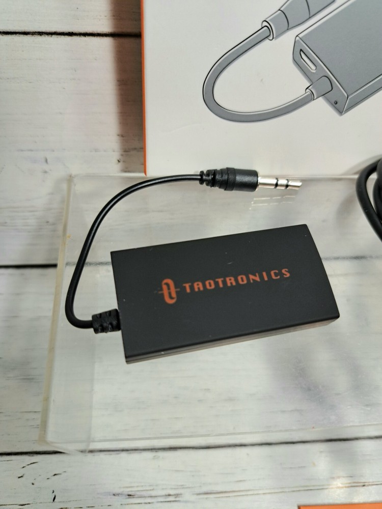 Portable Bluetooth Transmitter for TV Wireless Audio Adapter Connected to 3.5m