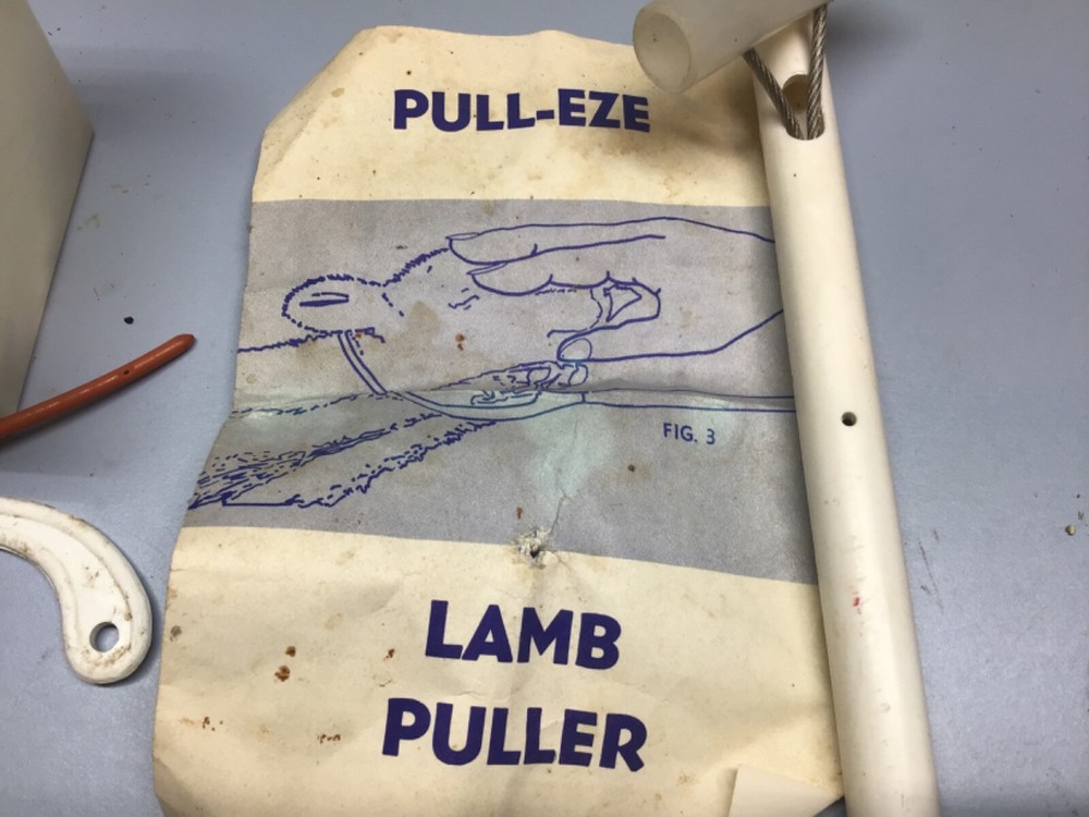 SHEEP LAMB PULLER and supplies