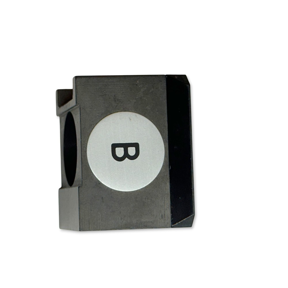 Nikon Cy5 Fluorescence Filter Cube, Ex620/Em700, Precision Microscopy Optic