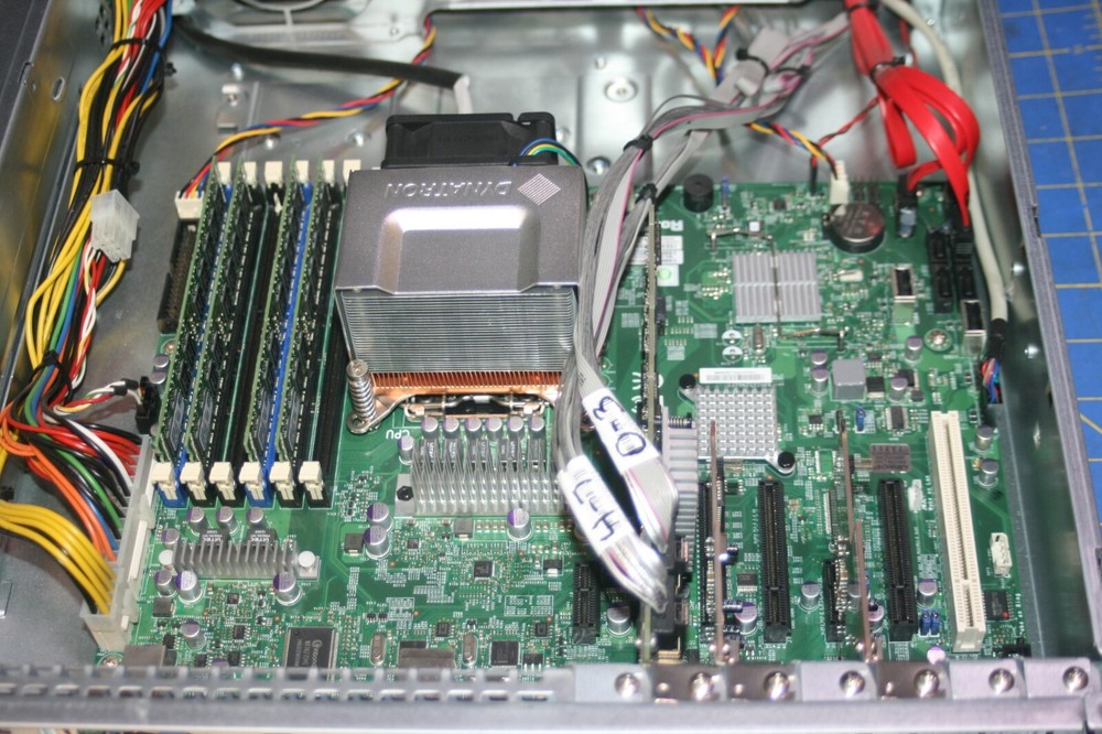 Unitrends Recovery-823 Rack Appliance Disk Array Xeon 2.67GHz