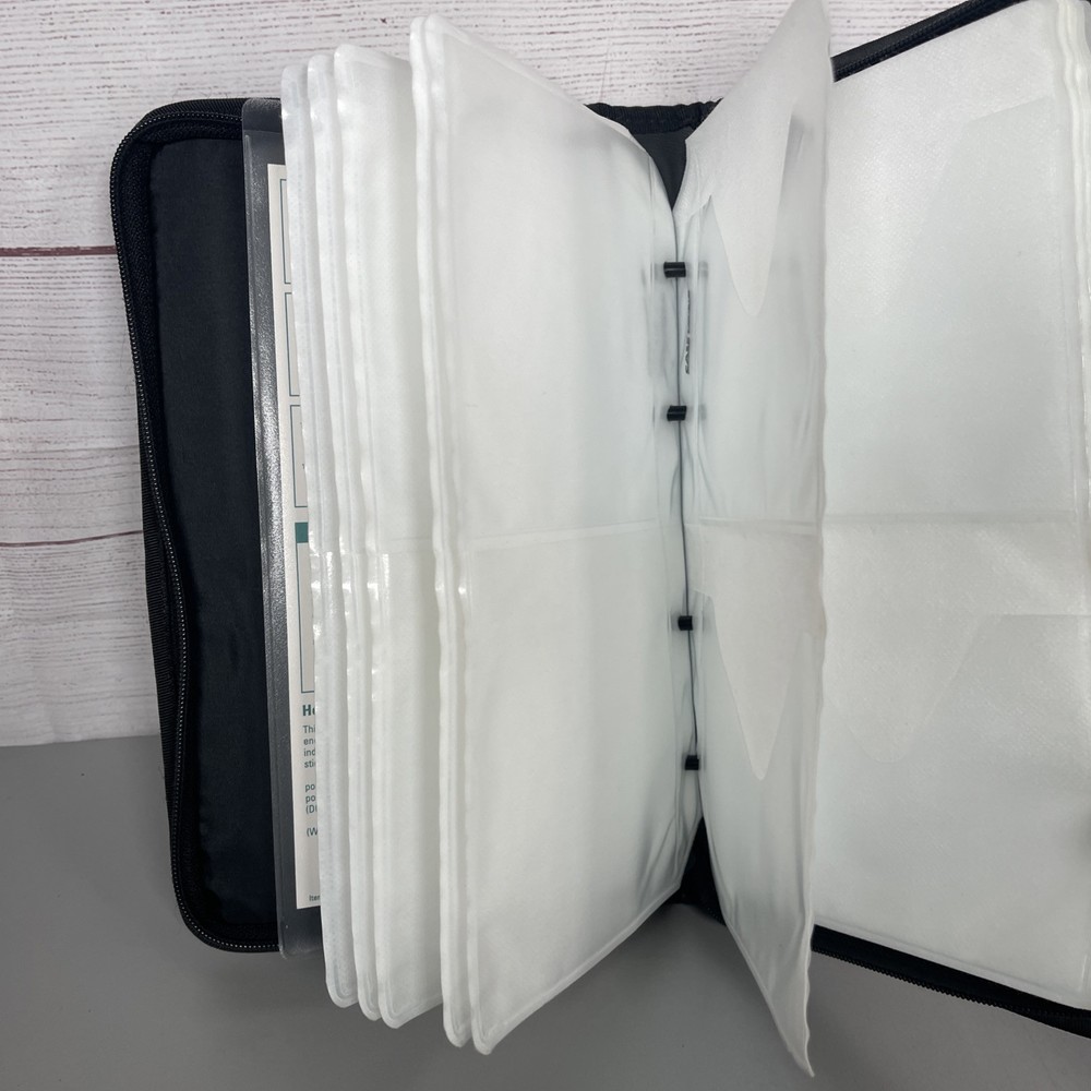CASE LOGIC CD/DVD - Black Nylon 24 CD or DVD Storage Binder Case