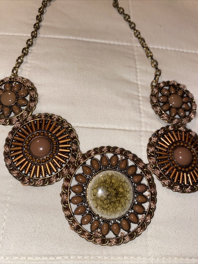 Brown Medallion & Rhinestone 22”
