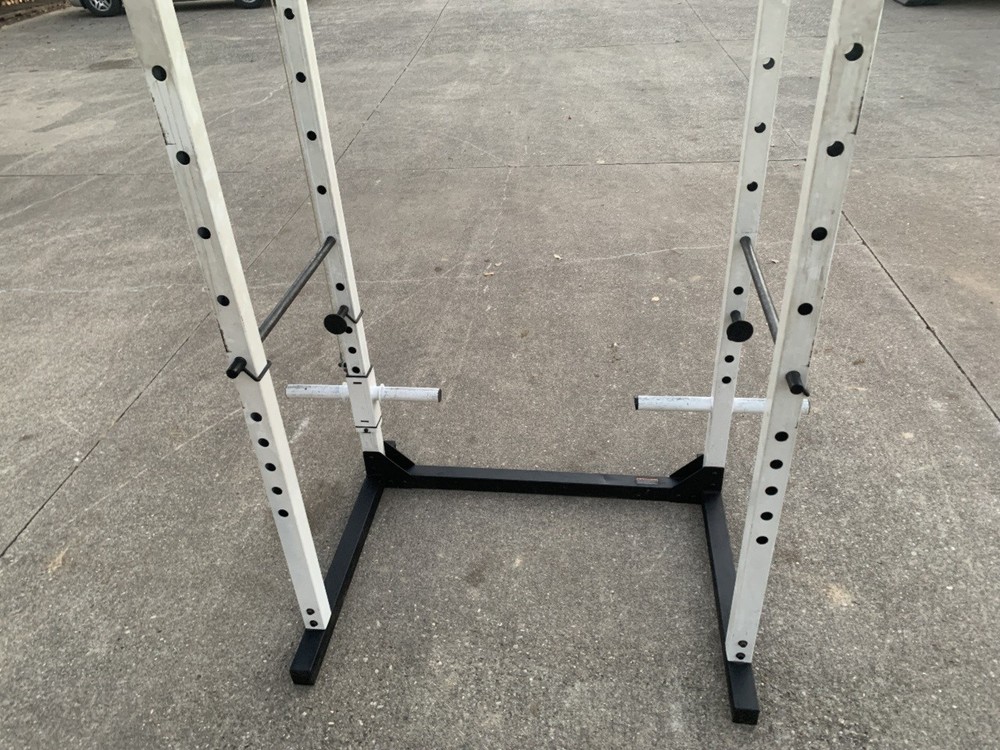 Squat Rack Power Bench Press Triceps Push Down Machine Muscle Chin Pull Up