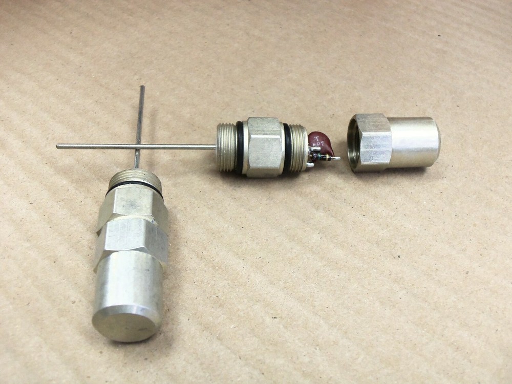 New old stock Gilbert G2 Series Connector