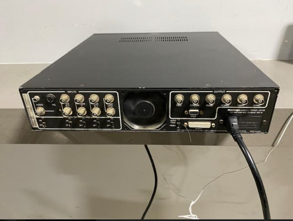 Faroudja System LD100 SuperNTSC Processor AS-IS for Parts