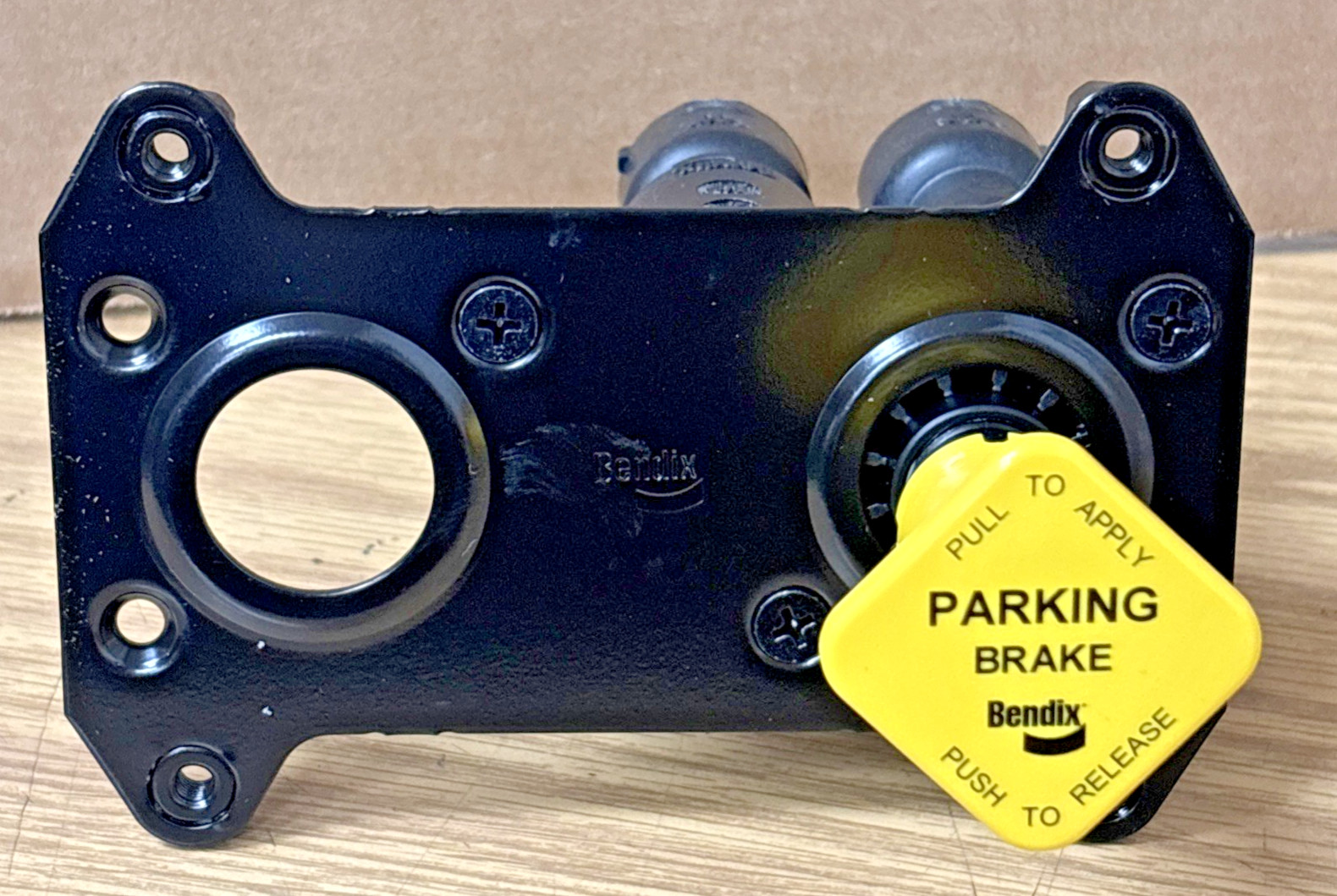 *NEW*  OEM GENUINE BENDIX PP-DC DASH AIR BRAKE CONTROL VALVE  ~  p/n - 800147BXW