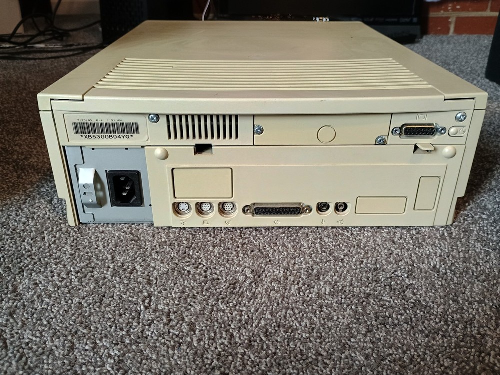 Apple Macintosh Performa 6214CD M3076 - Untested - As Is