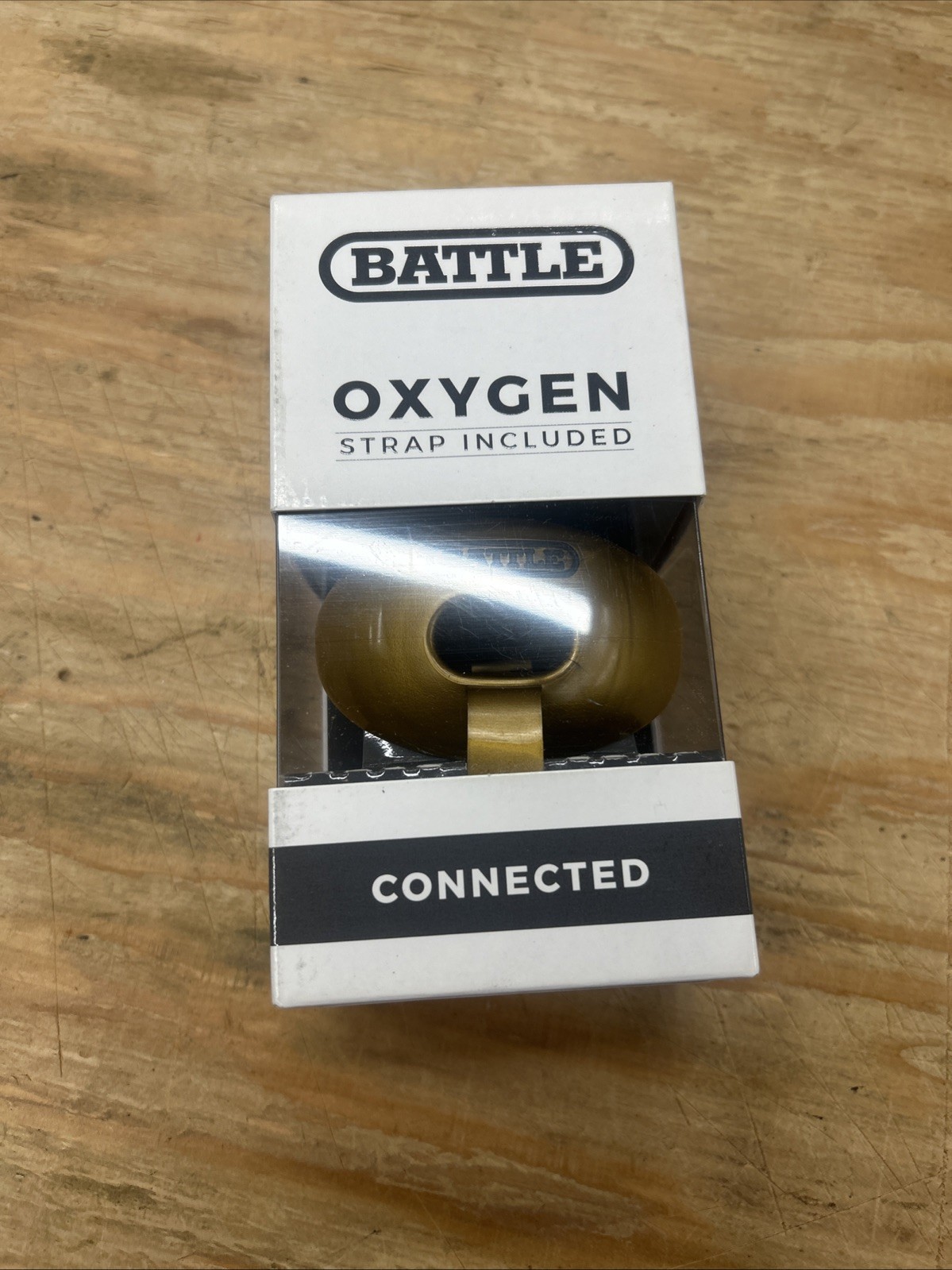 Battle Sports Science Oxygen Lip Protector Mouthguard with Strap Football Gold