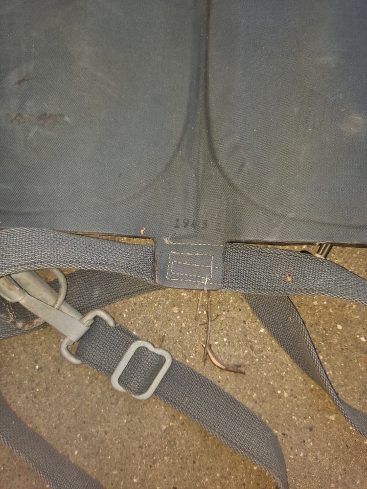 Id'd US Navy Pneumatic Life Vest Eagle Rubber Company 1943/1945 NeoPrene