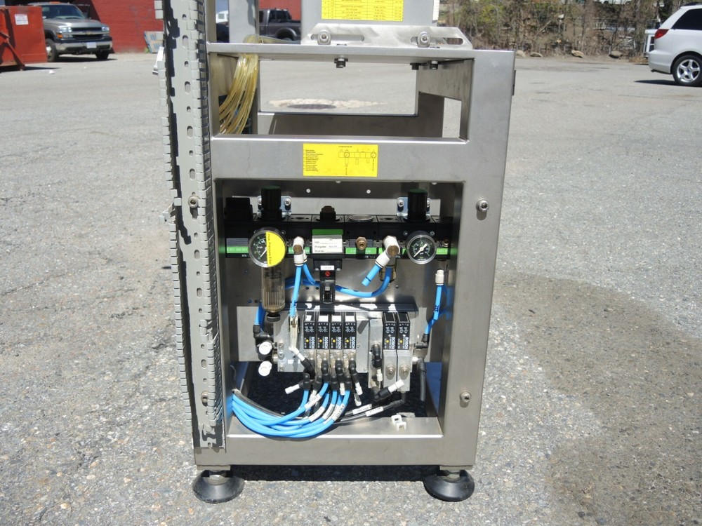 Steag Hamatech Clean room part picker for molding molding machine