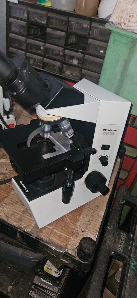 Olympus CH30 Binocular Microscope Made in Japan with 4 objectives Phase contrast