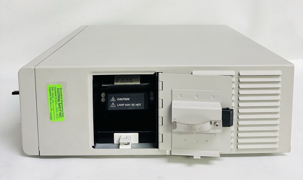 Stryker X6000 Light Source 220-185-000 W/ Xenon Module (Lamp Hours: Zero)