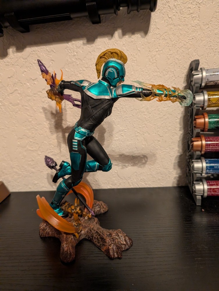 Captain Marvel PVC Diorama Marvel Gallery Diamond Select